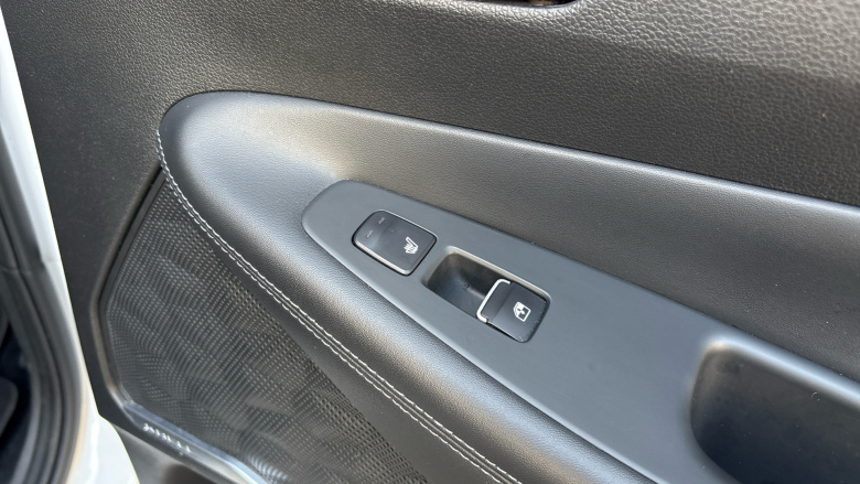 Hyundai SANTA FE 1.6 TGDi Plug-in Hybrid Ultimate 5dr 4WD Auto Estate